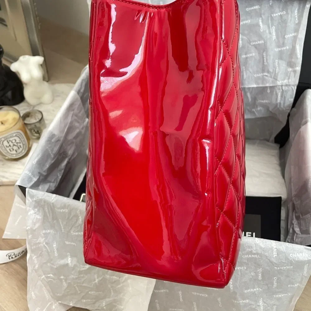 100% authentic CHANEL gst red patent silver hardware - Picture 2 of 10